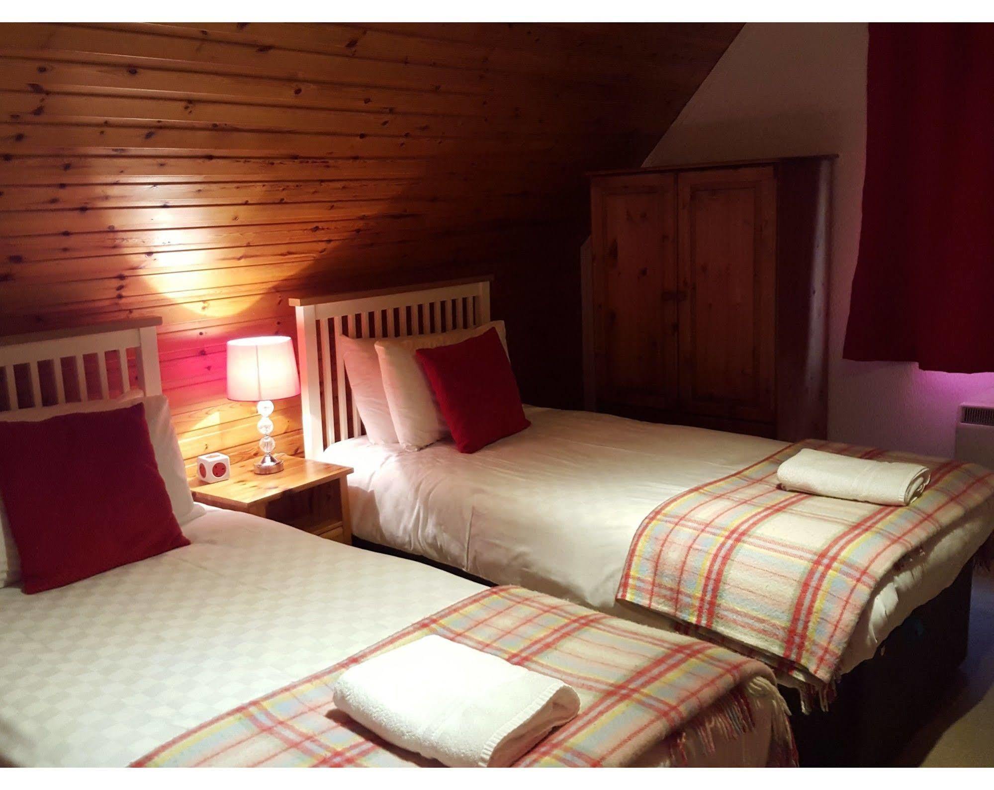 אבימור Carn Mhor Bed And Breakfast מראה חיצוני תמונה