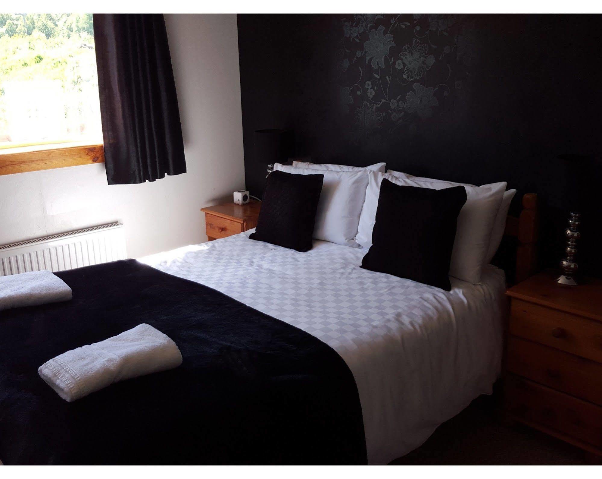 אבימור Carn Mhor Bed And Breakfast מראה חיצוני תמונה