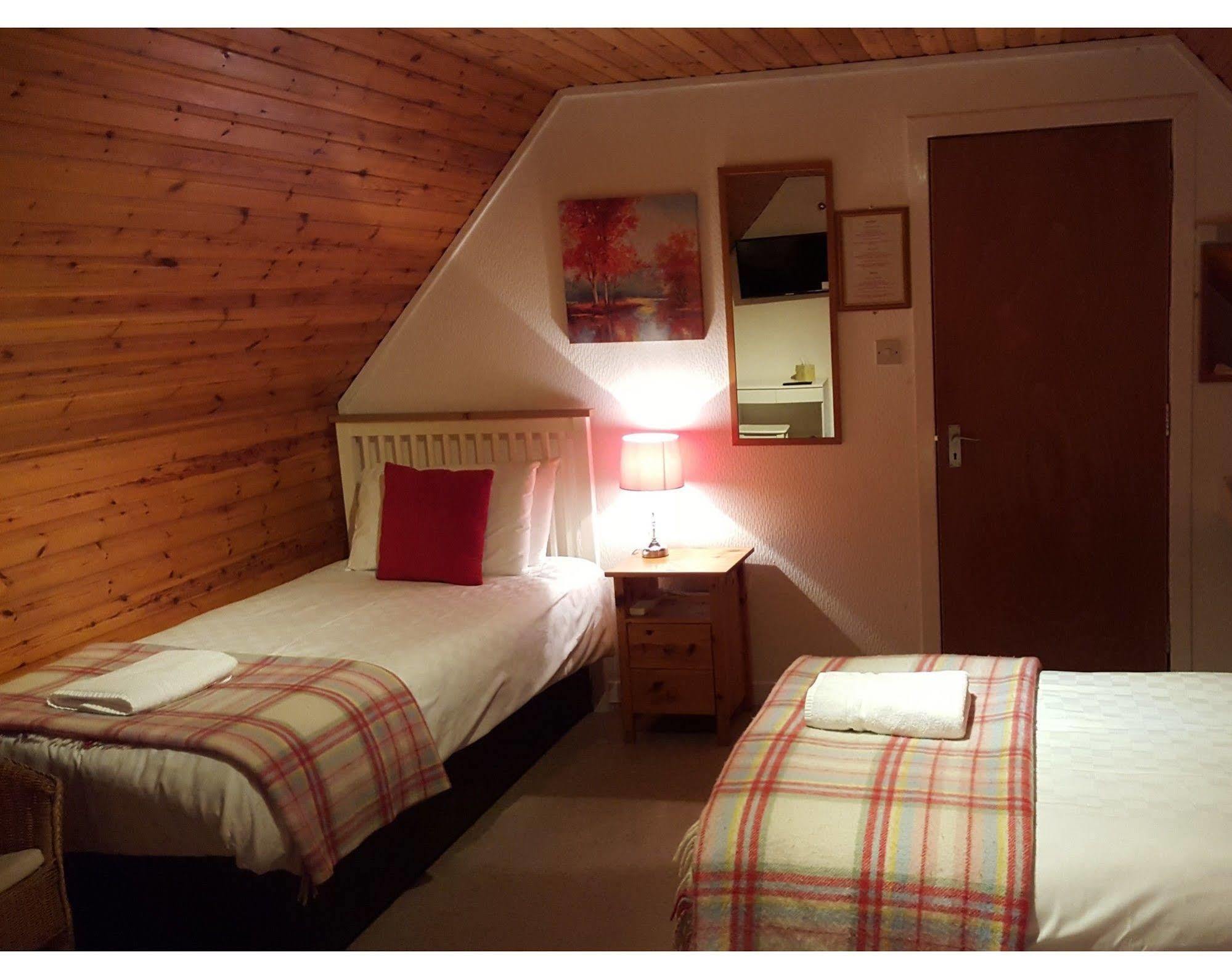 אבימור Carn Mhor Bed And Breakfast מראה חיצוני תמונה